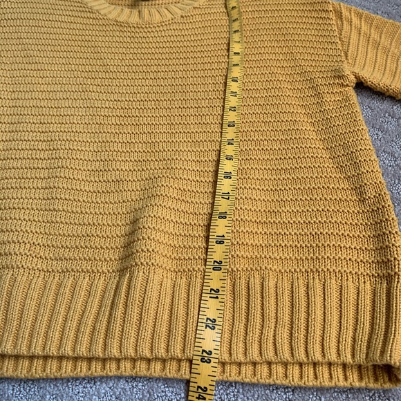 Sweater - Picture 4 of 8